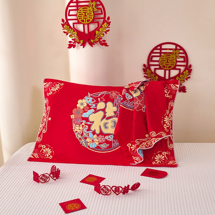 91家纺网 家纺一手货源 找家纺 悦然毛巾被 2025新款全棉三层纱大红枕巾 福映1