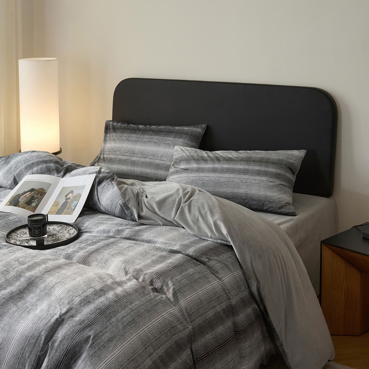 91家纺网 家纺一手货源 找家纺 （总）ONE TWO ONE 121 【德芙绒】【总共有21个颜色陆续上新】2025秋冬新款牛奶绒德芙绒宝宝绒婴儿绒短毛绒四件套-漫步地球