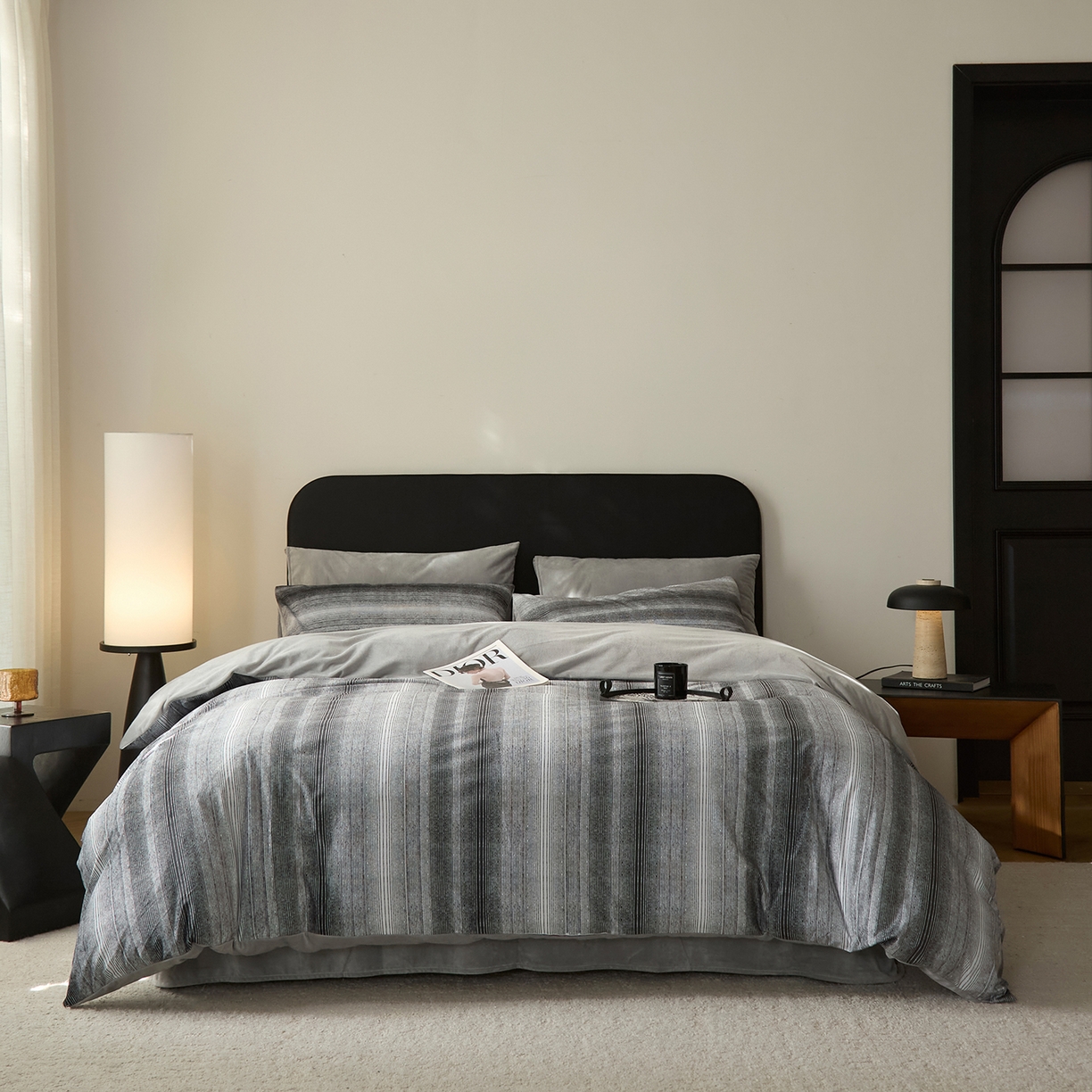 91家纺网 家纺一手货源 找家纺 （总）ONE TWO ONE 121 【德芙绒】【总共有21个颜色陆续上新】2025秋冬新款牛奶绒德芙绒宝宝绒婴儿绒短毛绒四件套-漫步地球