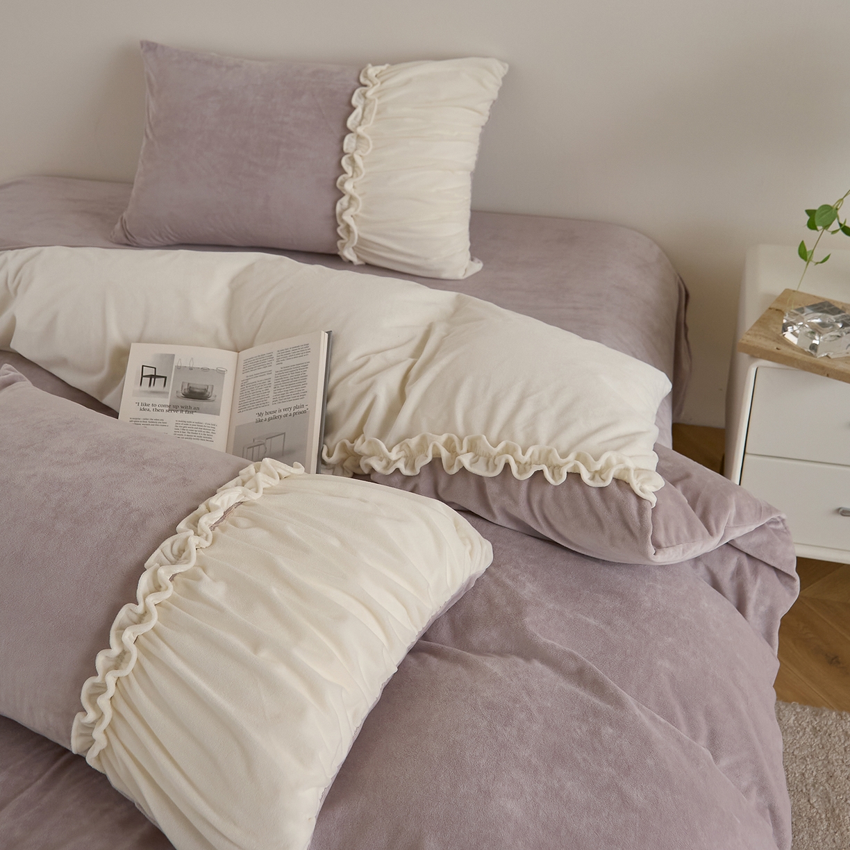 91家纺网 家纺一手货源 找家纺 ONE TWO ONE 121 【德芙绒】  2025秋冬新款牛奶绒 德芙绒宝宝绒 婴儿绒短毛绒四件套床单被套-安妮 安妮-紫