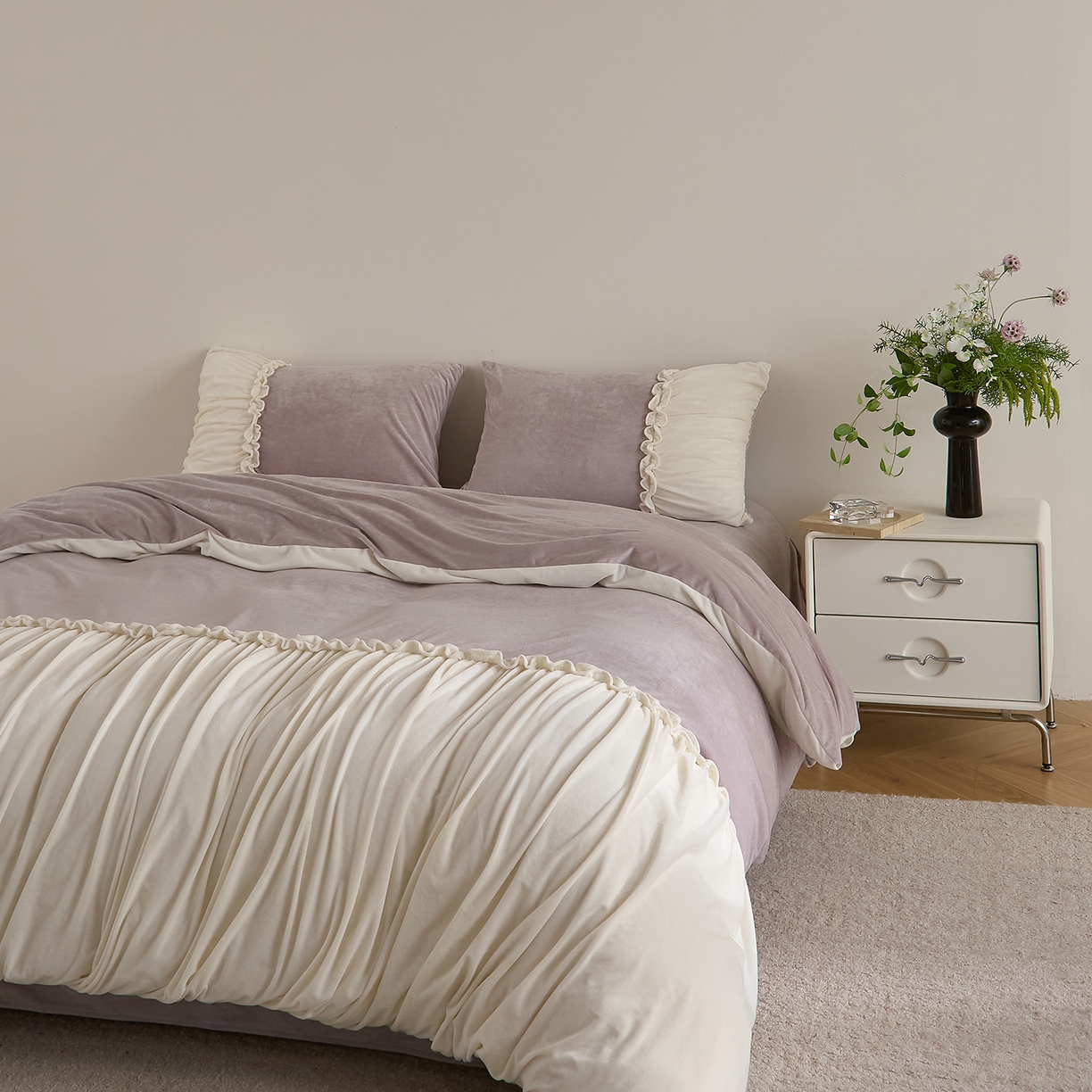 91家纺网 家纺一手货源 找家纺 ONE TWO ONE 121 【德芙绒】  2025秋冬新款牛奶绒 德芙绒宝宝绒 婴儿绒短毛绒四件套床单被套-安妮 安妮-紫