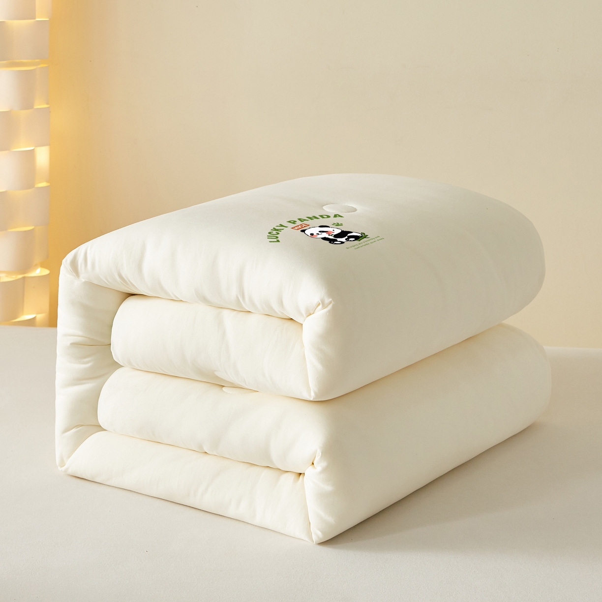 91家纺网 家纺一手货源 找家纺 帕芬鸟家纺 2025新款熊猫糯糯被子被芯 熊猫-米白