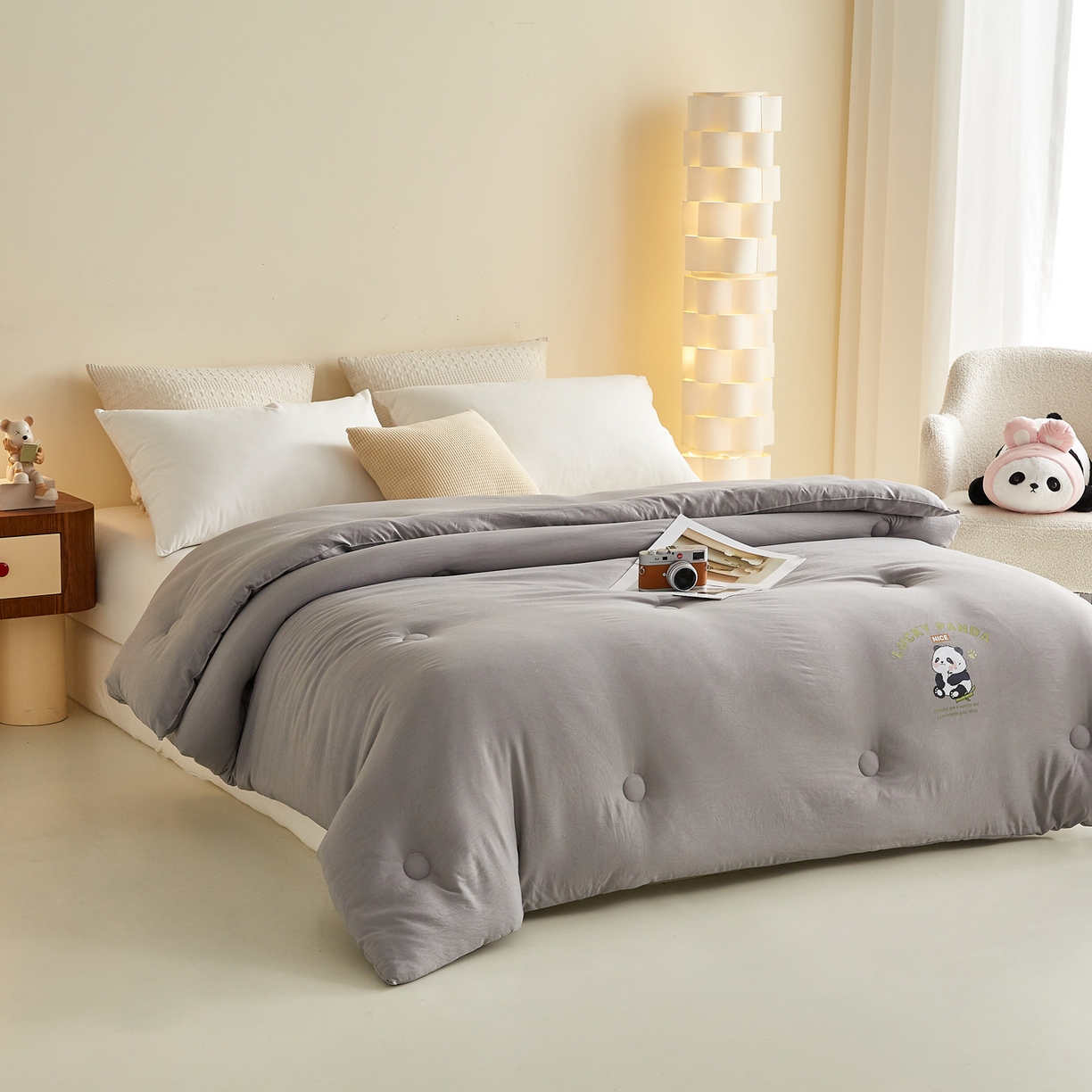 91家纺网 家纺一手货源 找家纺 帕芬鸟家纺 2025新款熊猫糯糯被子被芯 熊猫-灰色