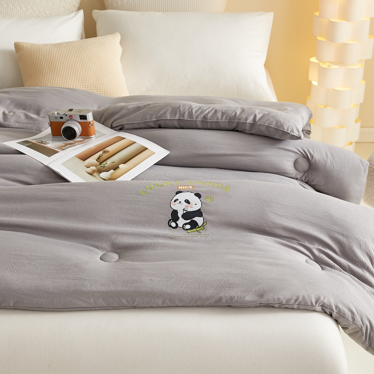 91家纺网 家纺一手货源 找家纺 帕芬鸟家纺 2025新款熊猫糯糯被子被芯 熊猫-灰色