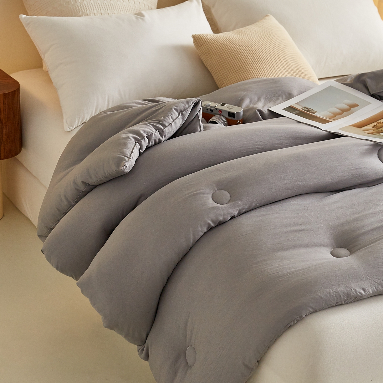 91家纺网 家纺一手货源 找家纺 帕芬鸟家纺 2025新款熊猫糯糯被子被芯 熊猫-灰色