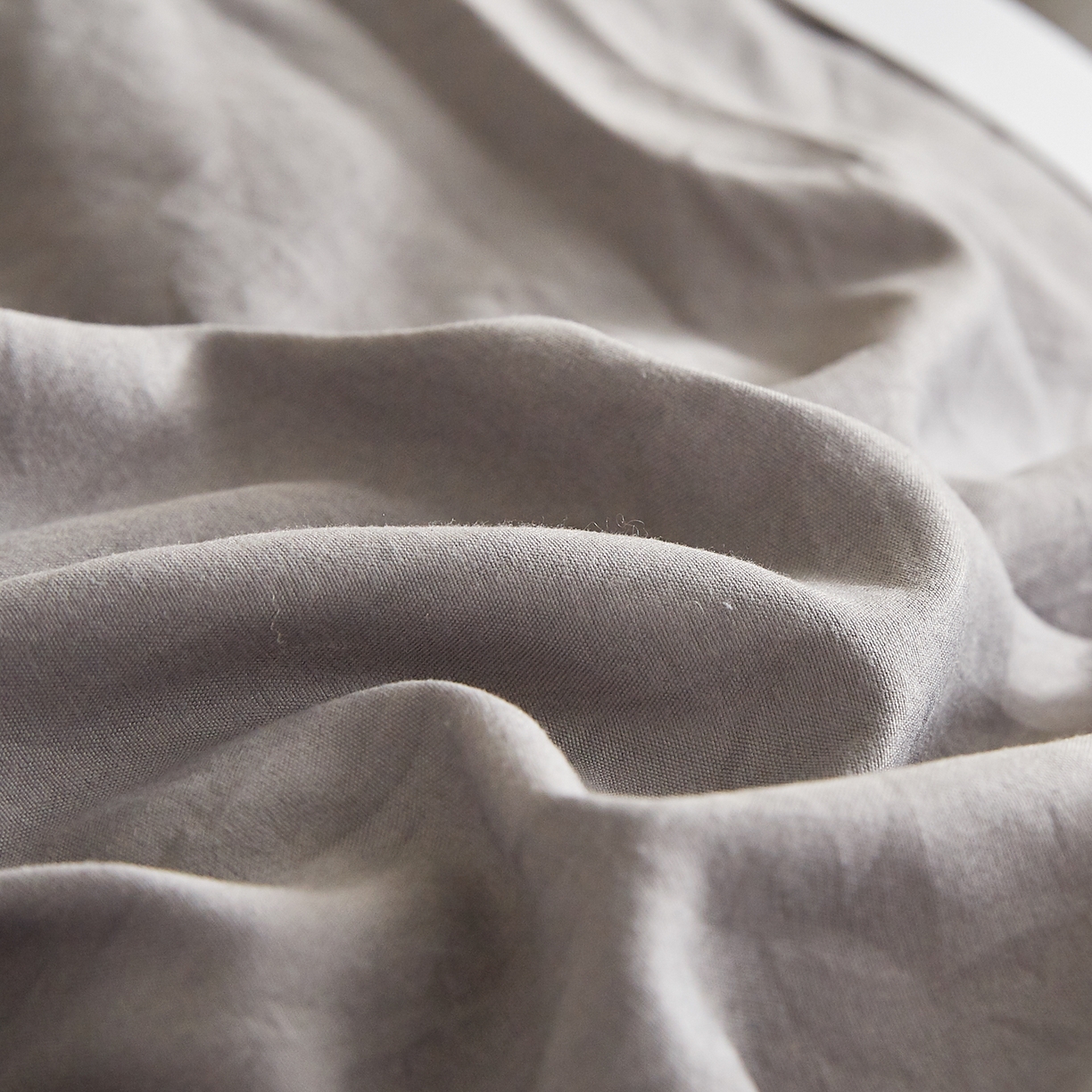 91家纺网 家纺一手货源 找家纺 帕芬鸟家纺 2025新款熊猫糯糯被子被芯 熊猫-灰色