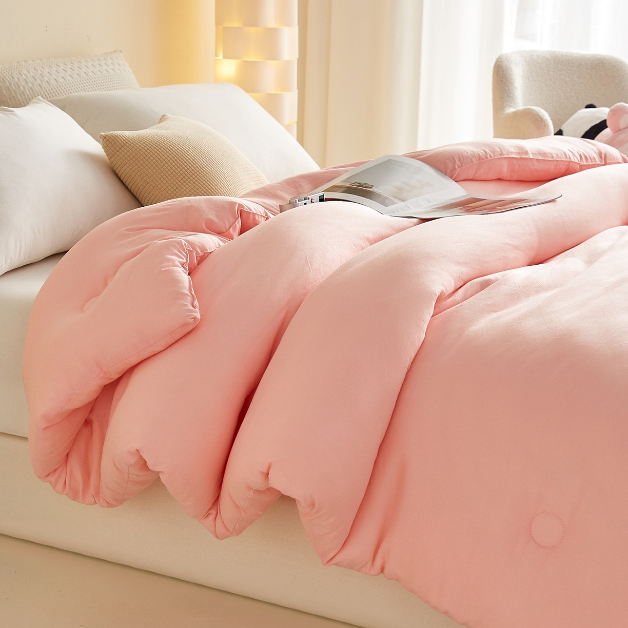 91家纺网 家纺一手货源 找家纺 帕芬鸟家纺 2025新款熊猫糯糯被子被芯 熊猫-粉色