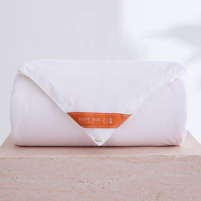 91家纺网 家纺一手货源 找家纺 茧月家纺 新款亲肤舒适蚕丝被子被芯-喜结连理 白色