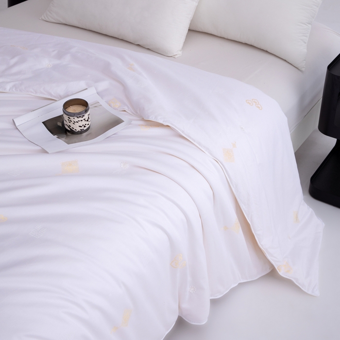 91家纺网 家纺一手货源 找家纺 茧月家纺 新款亲肤舒适蚕丝被子被芯-喜结连理 白色