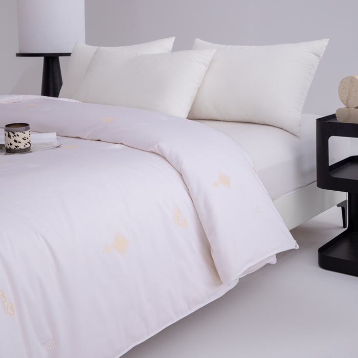 91家纺网 家纺一手货源 找家纺 茧月家纺 新款亲肤舒适蚕丝被子被芯-喜结连理 白色