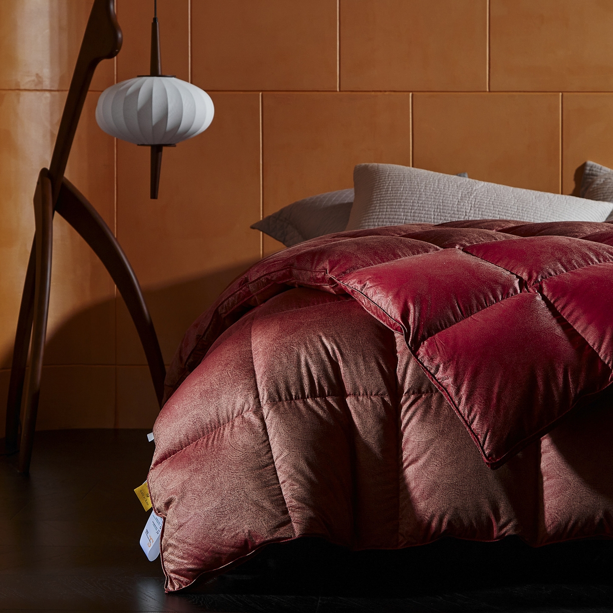 91家纺网 家纺一手货源 找家纺 暖羽屋羽绒馆 2025新款婚庆鹅绒丝被芯 双人喜被 婚庆羽绒被2米 双人加厚春秋被子结婚被褥 繁星 红 B面