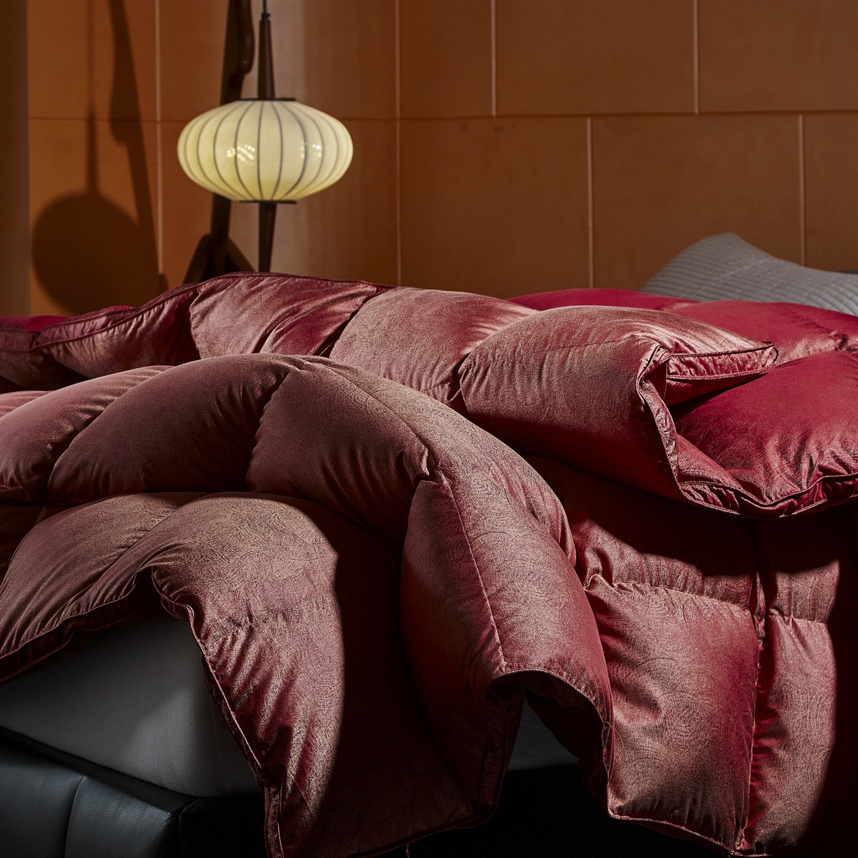 91家纺网 家纺一手货源 找家纺 暖羽屋羽绒馆 2025新款婚庆鹅绒丝被芯 双人喜被 婚庆羽绒被2米 双人加厚春秋被子结婚被褥 繁星 红 B面