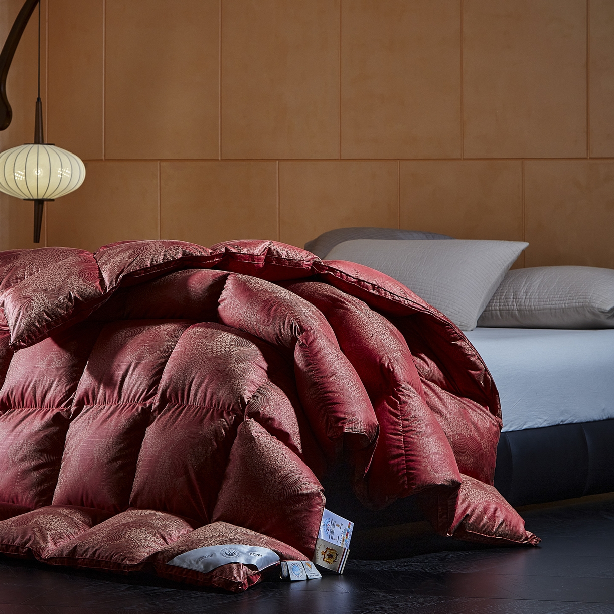 91家纺网 家纺一手货源 找家纺 暖羽屋羽绒馆 2025新款婚庆鹅绒丝被芯 双人喜被 婚庆羽绒被2米 双人加厚春秋被子结婚被褥 恋羽 红