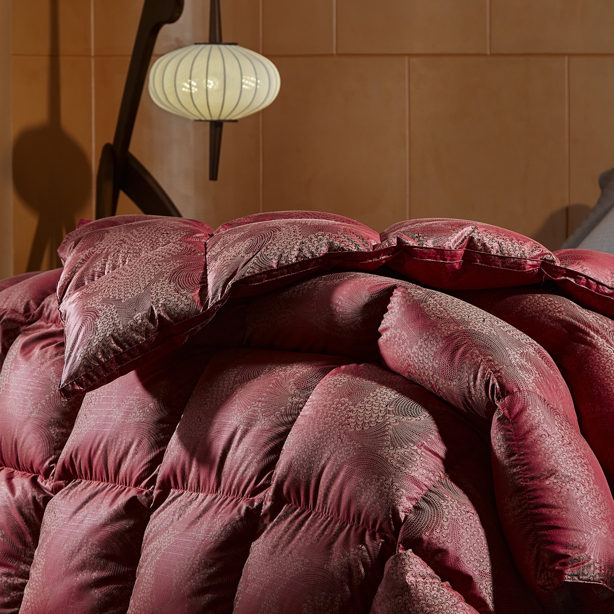 91家纺网 家纺一手货源 找家纺 暖羽屋羽绒馆 2025新款婚庆鹅绒丝被芯 双人喜被 婚庆羽绒被2米 双人加厚春秋被子结婚被褥 恋羽 红