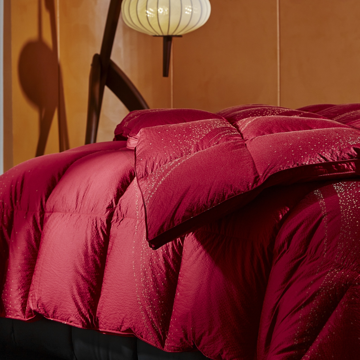 91家纺网 家纺一手货源 找家纺 暖羽屋羽绒馆 2025新款婚庆鹅绒丝被芯 双人喜被 婚庆羽绒被2米 双人加厚春秋被子结婚被褥 莫罗尔 红