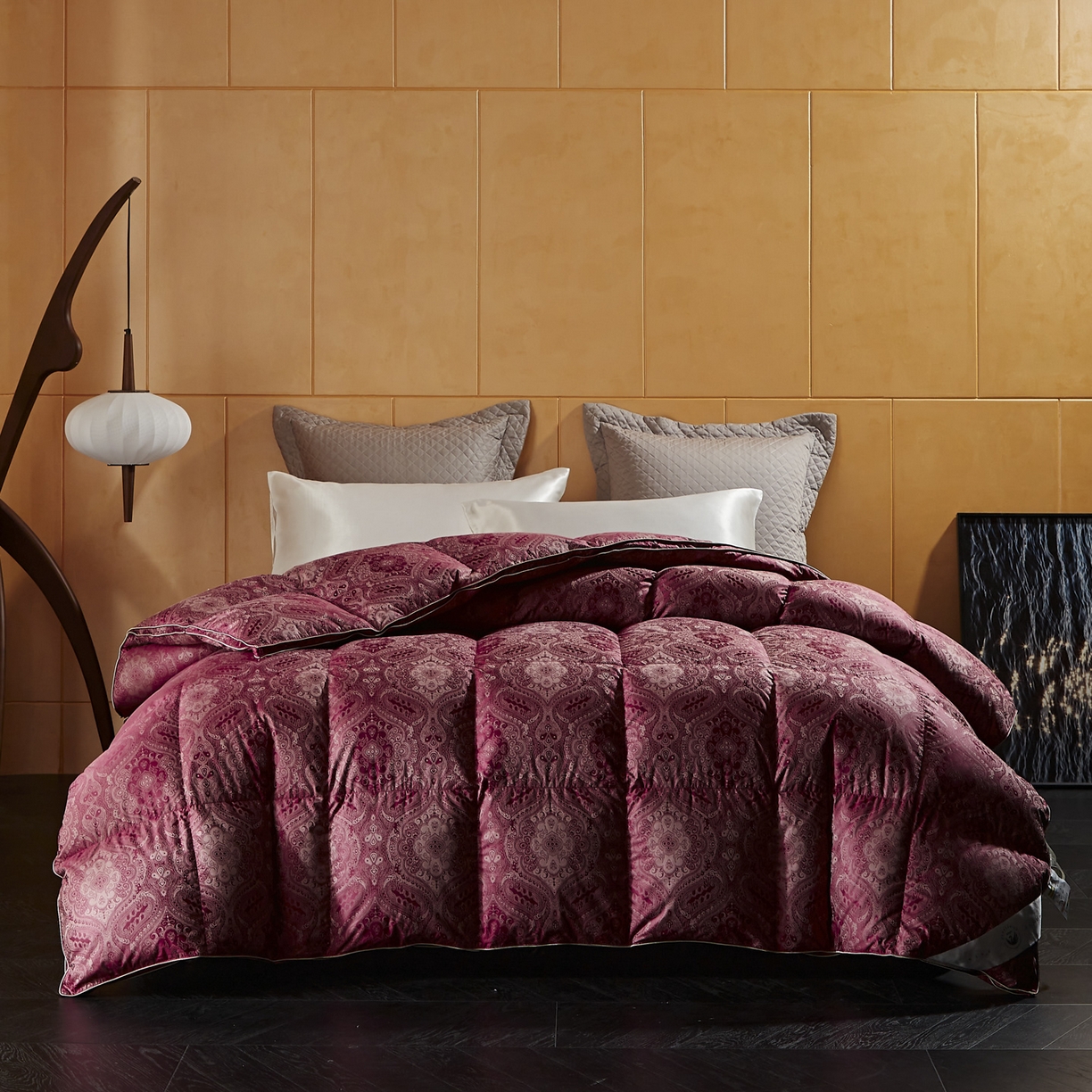 91家纺网 家纺一手货源 找家纺 暖羽屋羽绒馆 2025新款婚庆鹅绒丝被芯 双人喜被 婚庆羽绒被2米 双人加厚春秋被子结婚被褥 倾恋