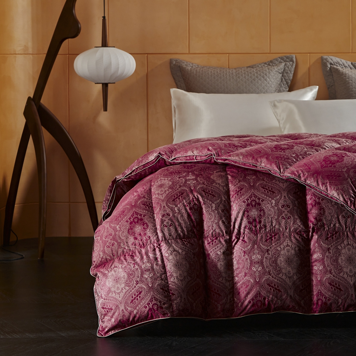 91家纺网 家纺一手货源 找家纺 暖羽屋羽绒馆 2025新款婚庆鹅绒丝被芯 双人喜被 婚庆羽绒被2米 双人加厚春秋被子结婚被褥 倾恋