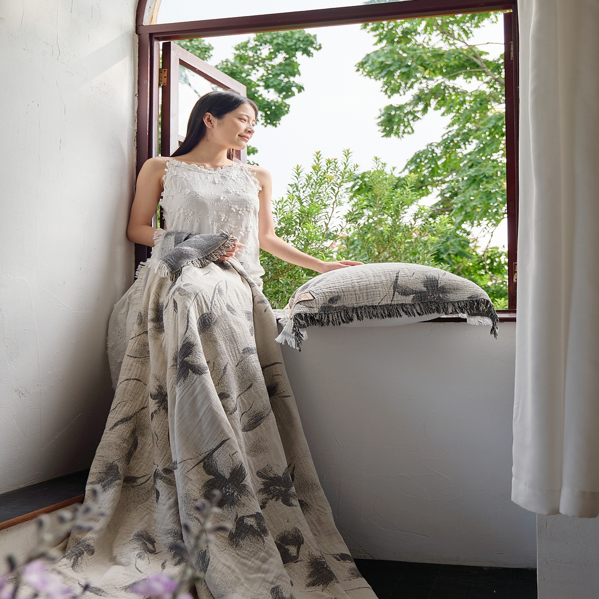 91家纺网 家纺一手货源 找家纺 沐瑟家纺 2025新款四层纱布全棉流苏毯子纱布床盖毛巾被纯棉棉纱夏凉被午睡盖毯三件套 水墨花