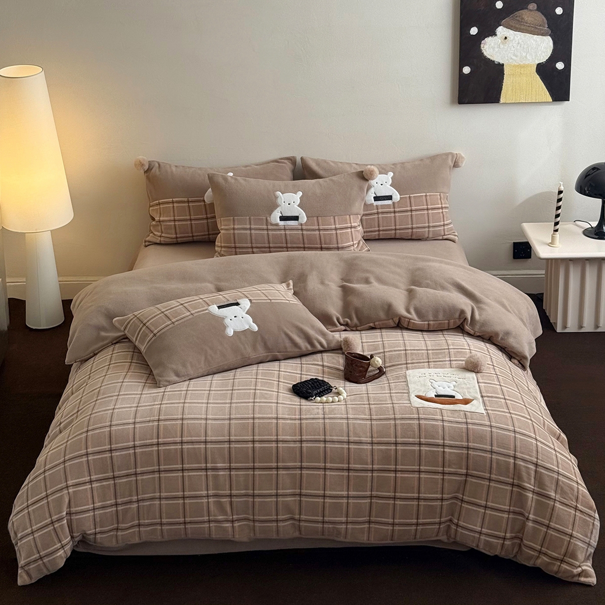 91家纺网 家纺一手货源 找家纺 （总）艾唯希家纺 2025新款全棉纯棉色织小提花工艺四件套-开心兔系列