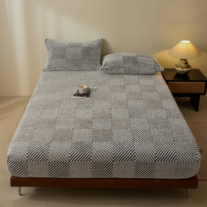 91家纺网 家纺一手货源 找家纺 欧邦 2025新款提花暖阳绒单床笠 初雪白