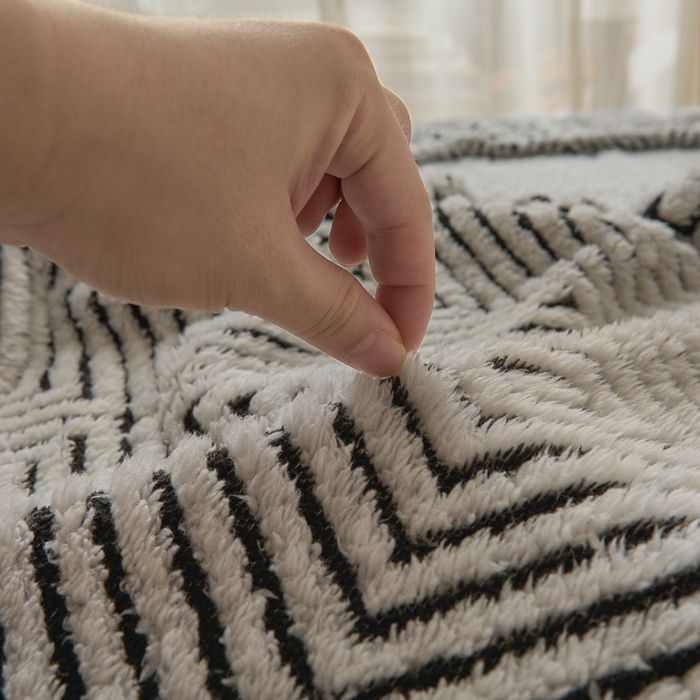 91家纺网 家纺一手货源 找家纺 欧邦 2025新款提花暖阳绒单床笠 初雪白