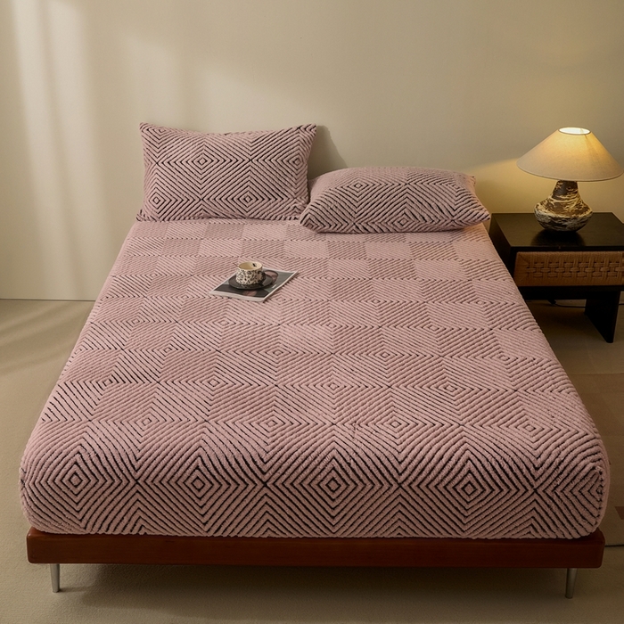 91家纺网 家纺一手货源 找家纺 欧邦 2025新款提花暖阳绒单床笠 海棠粉