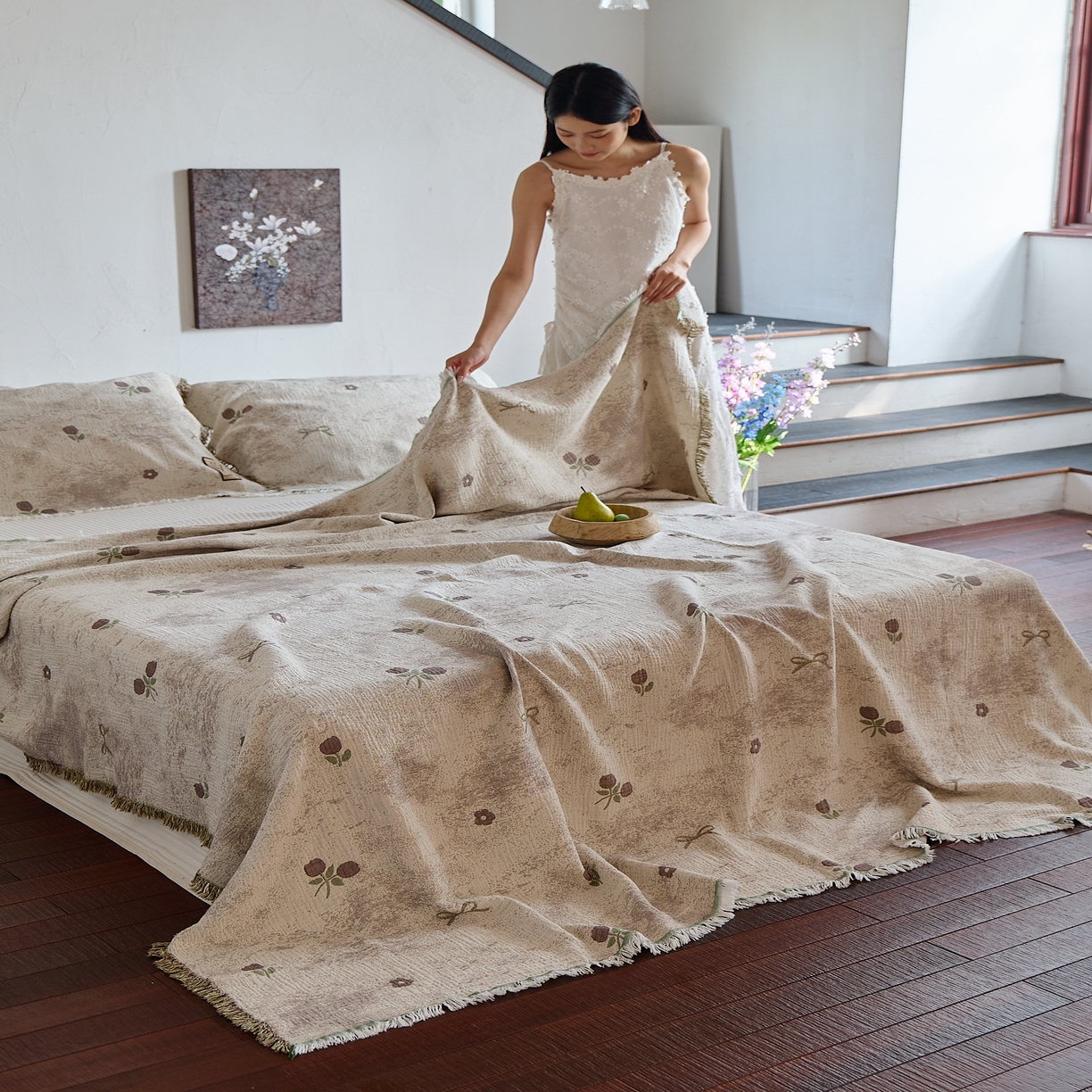 91家纺网 家纺一手货源 找家纺 沐瑟家纺 2025新款四层纱布全棉流苏毯子纱布床盖毛巾被纯棉棉纱夏凉被午睡盖毯 微禾