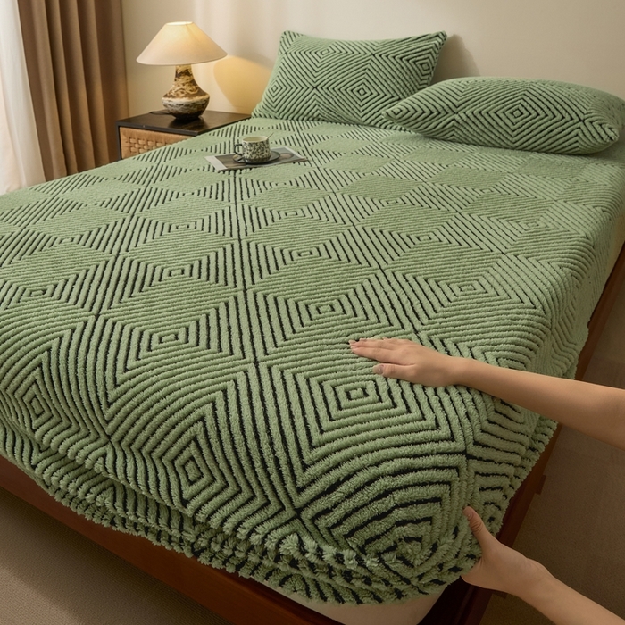 91家纺网 家纺一手货源 找家纺 欧邦 2025新款提花暖阳绒单床笠 青瓷绿