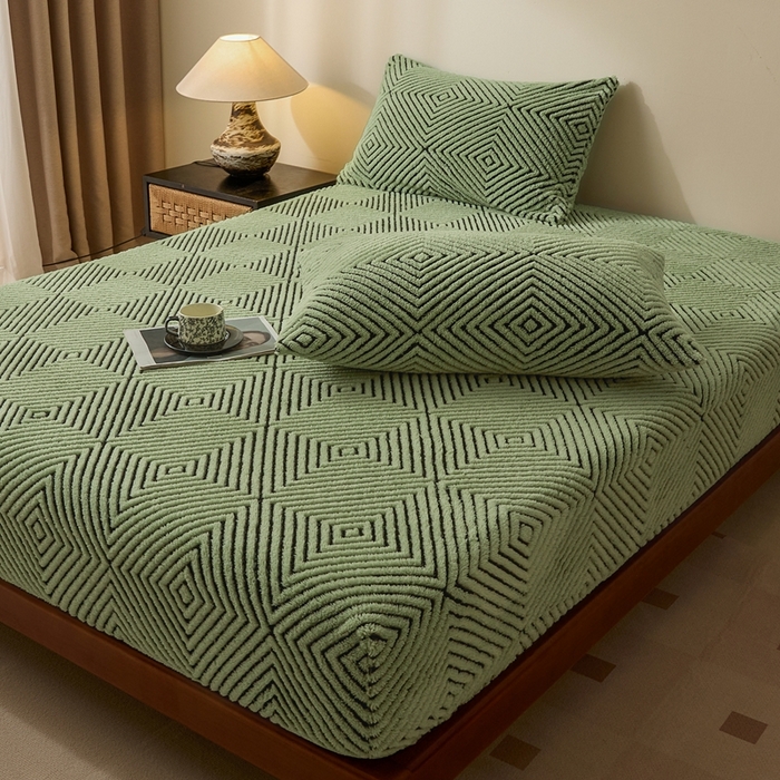 91家纺网 家纺一手货源 找家纺 欧邦 2025新款提花暖阳绒单床笠 青瓷绿