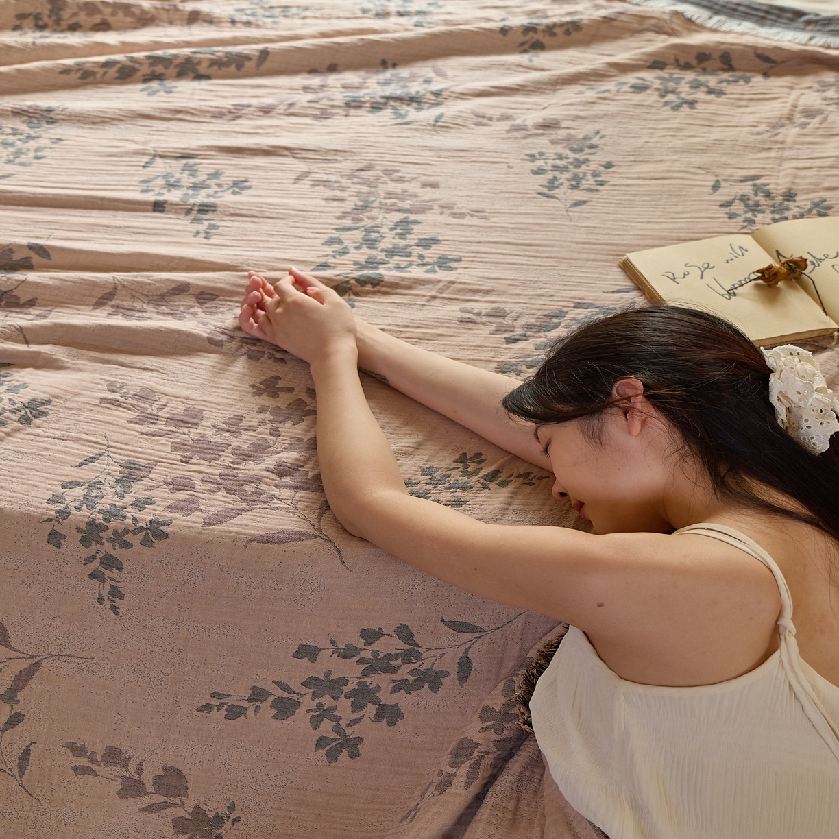 91家纺网 家纺一手货源 找家纺 沐瑟家纺 2025新款四层纱布全棉流苏毯子纱布床盖毛巾被纯棉棉纱夏凉被午睡盖毯 雾屿