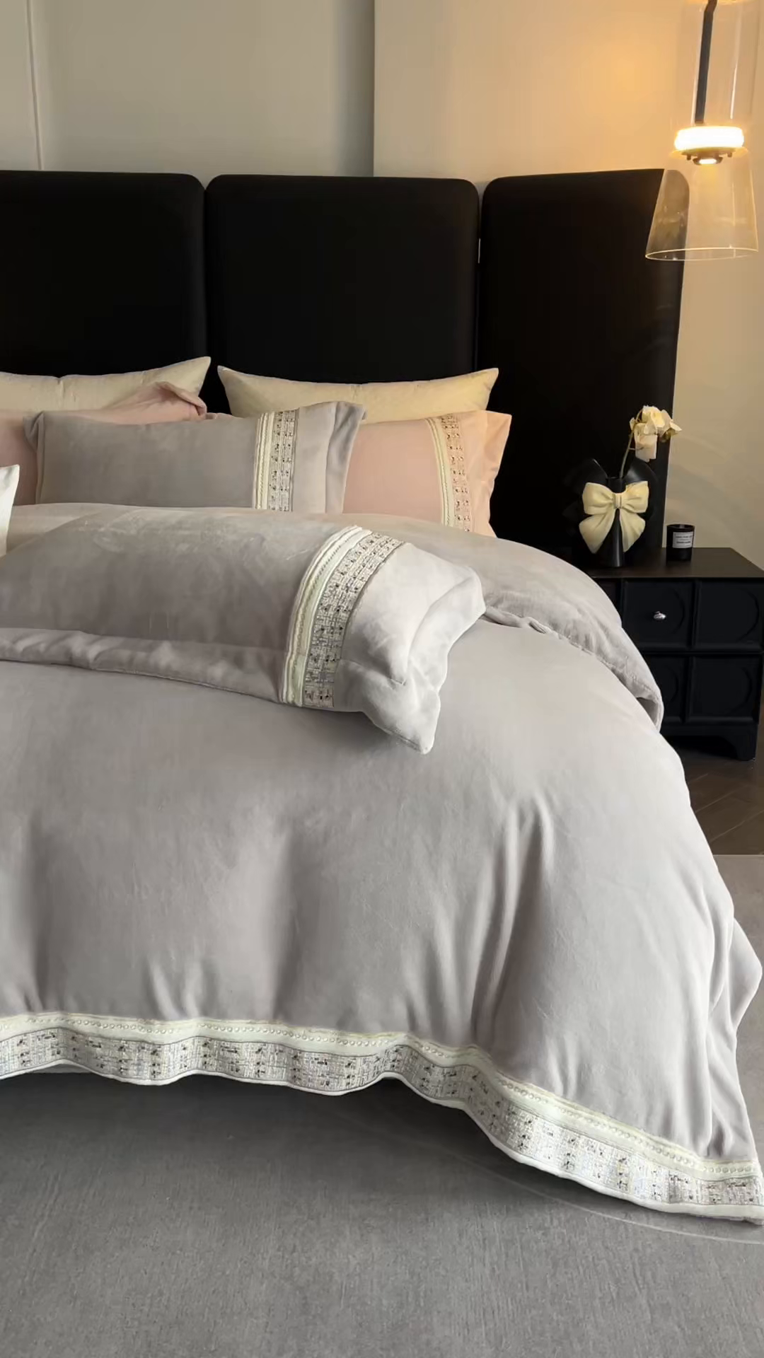 91家纺网 家纺一手货源 找家纺 （总）初拾 2025新款230g牛奶绒“小香风”四件套—星河小香