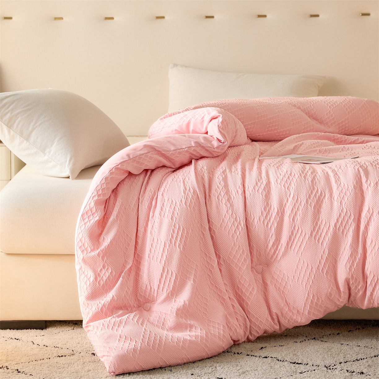 91家纺网 家纺一手货源 找家纺 梵克保罗 2025新款提花羊毛春秋被冬被被子被芯跨境外贸 提花羊毛-粉色