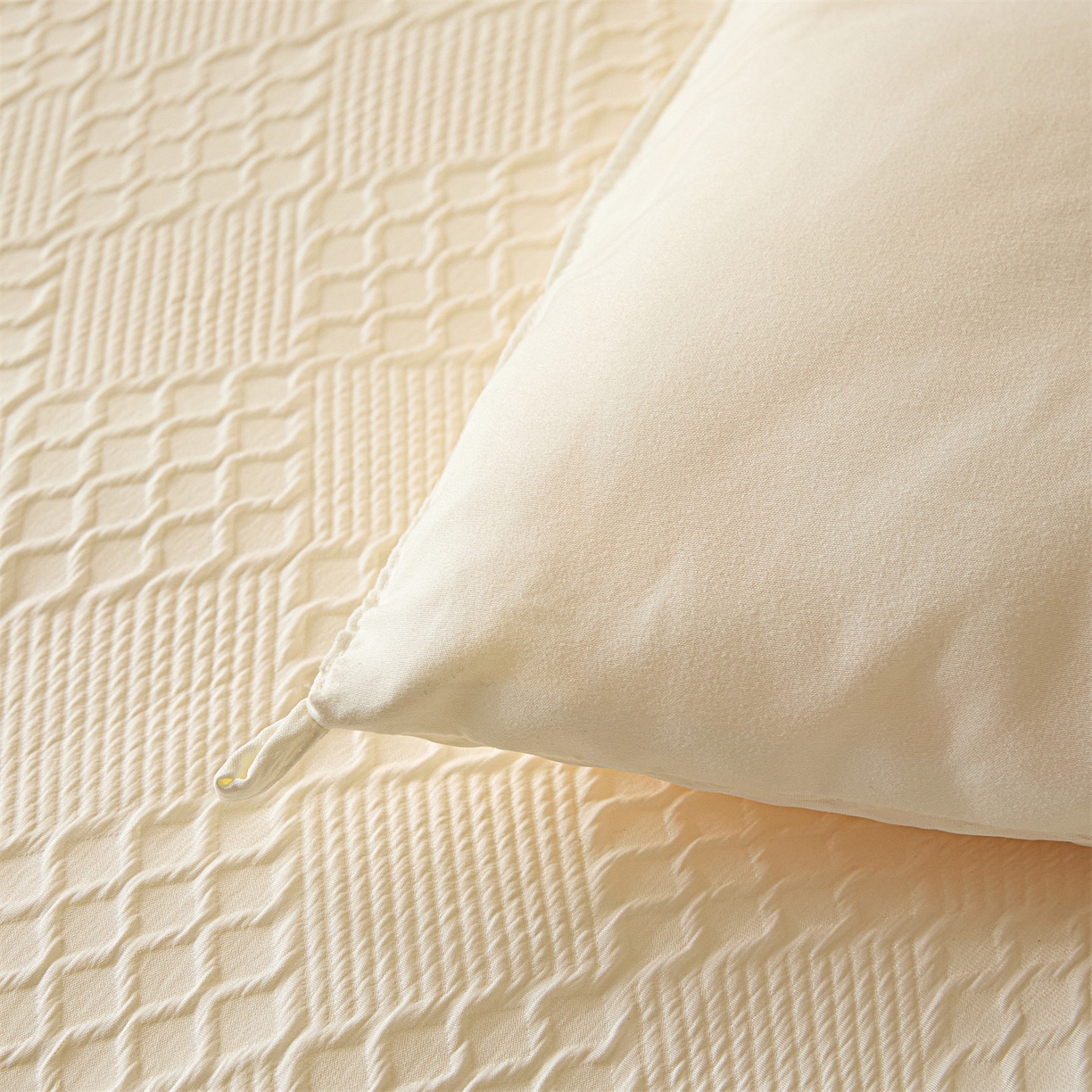 91家纺网 家纺一手货源 找家纺 梵克保罗 2025新款提花羊毛春秋被冬被被子被芯跨境外贸 提花羊毛-奶白