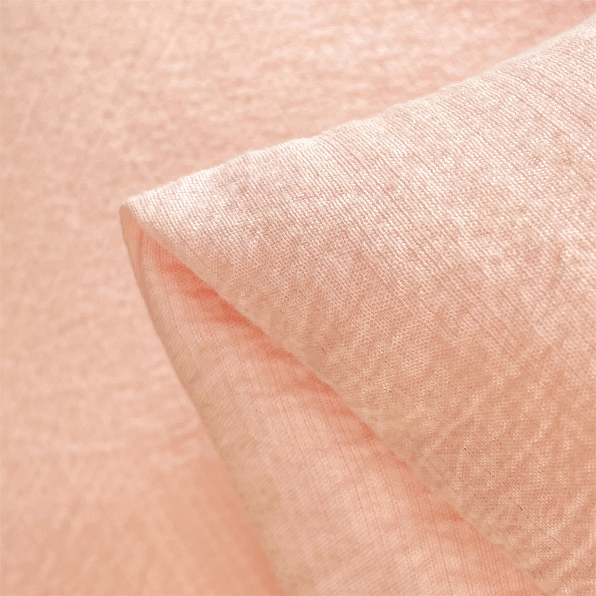 91家纺网 家纺一手货源 找家纺 梵克保罗 2025新款冬日暖阳绣花羊毛秋冬被冬被跨境外贸 绣花-粉