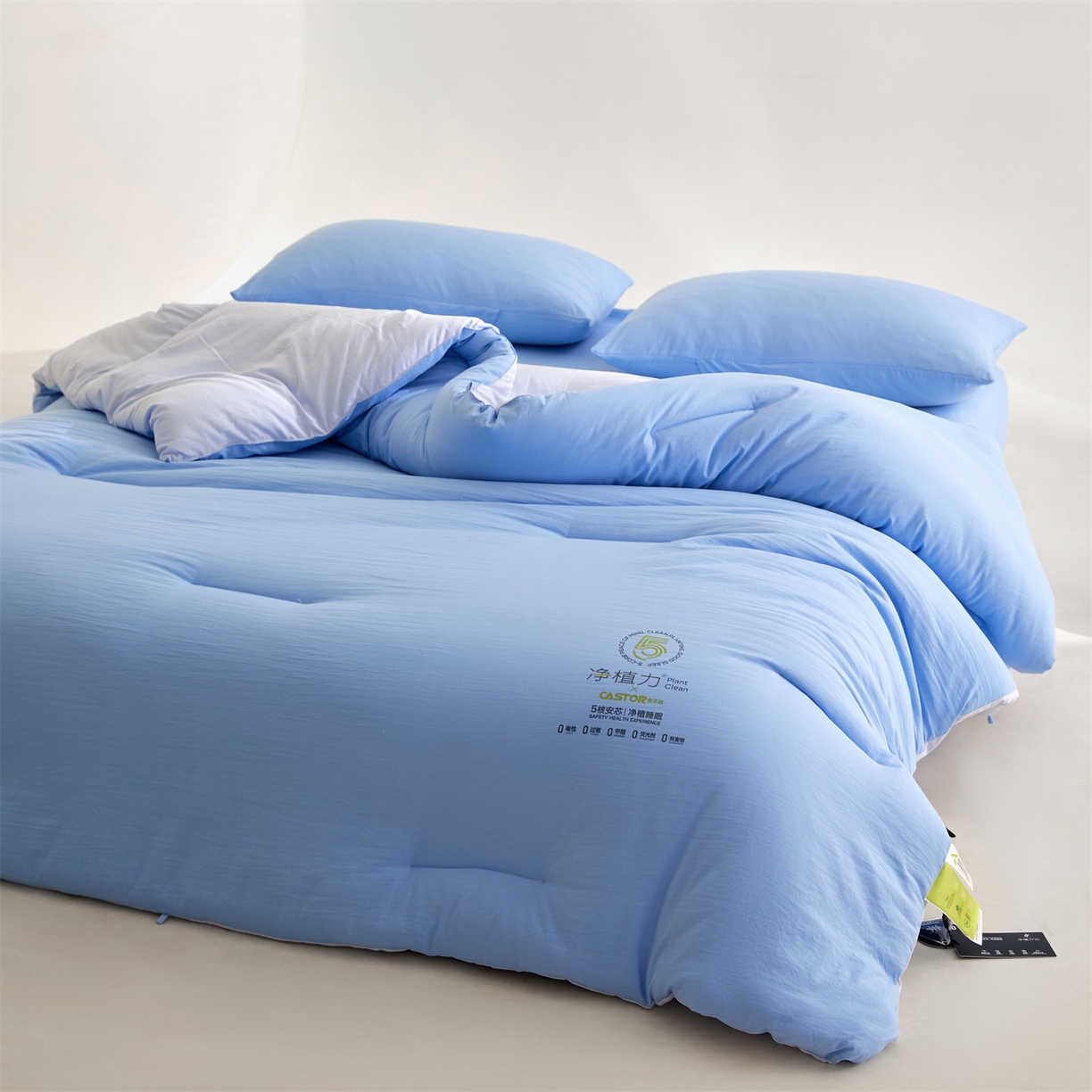 91家纺网 家纺一手货源 找家纺 头等舱 2025新款深睡 零压 软糯 净植力抗菌 防螨 防霉 低致敏 秋冬被（空镜图） 清澄蓝