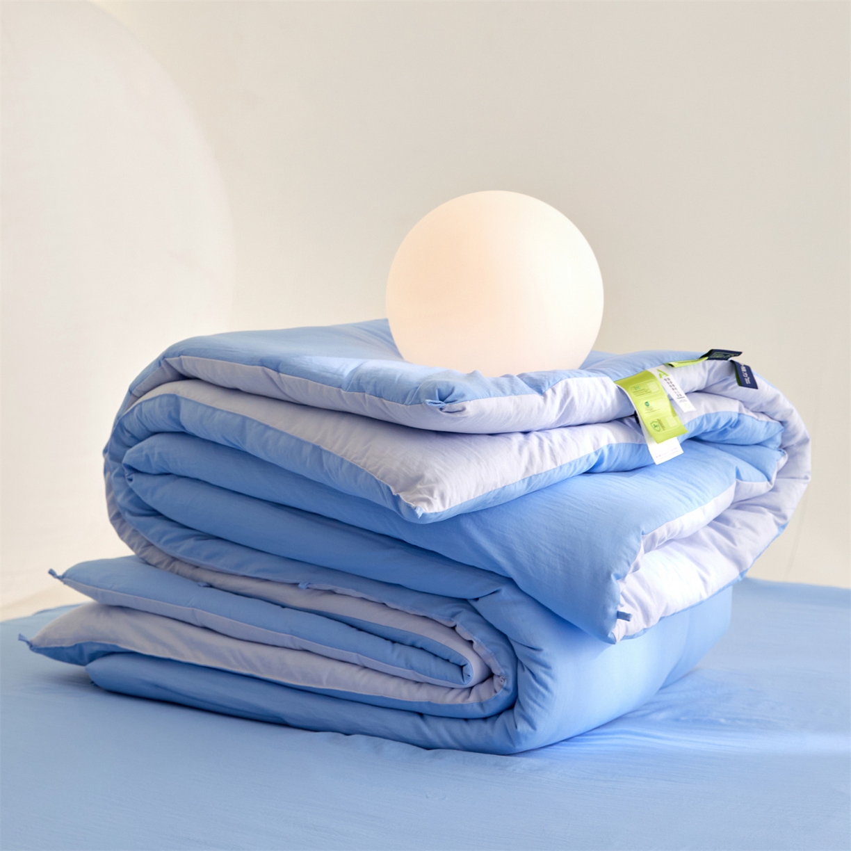 91家纺网 家纺一手货源 找家纺 头等舱 2025新款深睡 零压 软糯 净植力抗菌 防螨 防霉 低致敏 秋冬被（空镜图） 清澄蓝