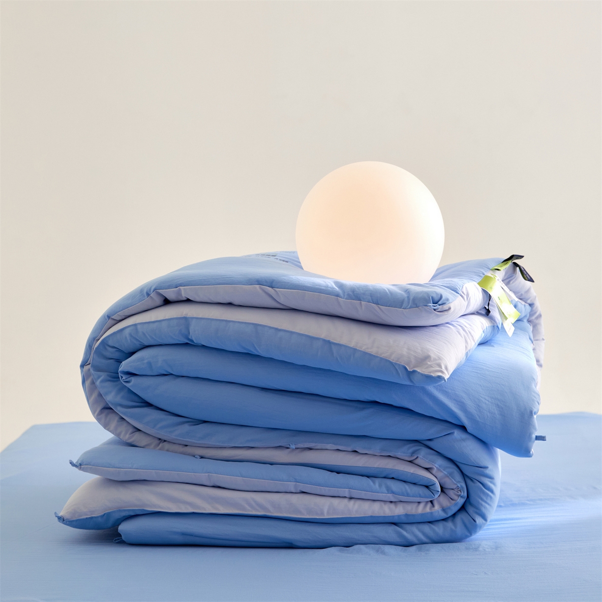 91家纺网 家纺一手货源 找家纺 头等舱 2025新款深睡 零压 软糯 净植力抗菌 防螨 防霉 低致敏 秋冬被（空镜图） 清澄蓝