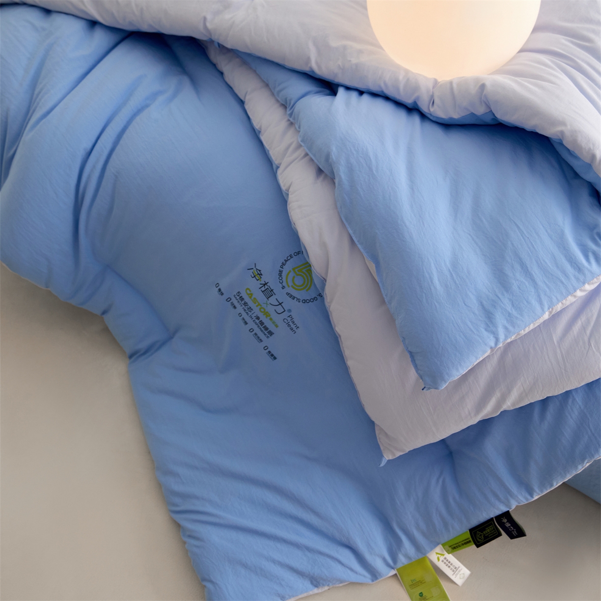 91家纺网 家纺一手货源 找家纺 头等舱 2025新款深睡 零压 软糯 净植力抗菌 防螨 防霉 低致敏 秋冬被（空镜图） 清澄蓝