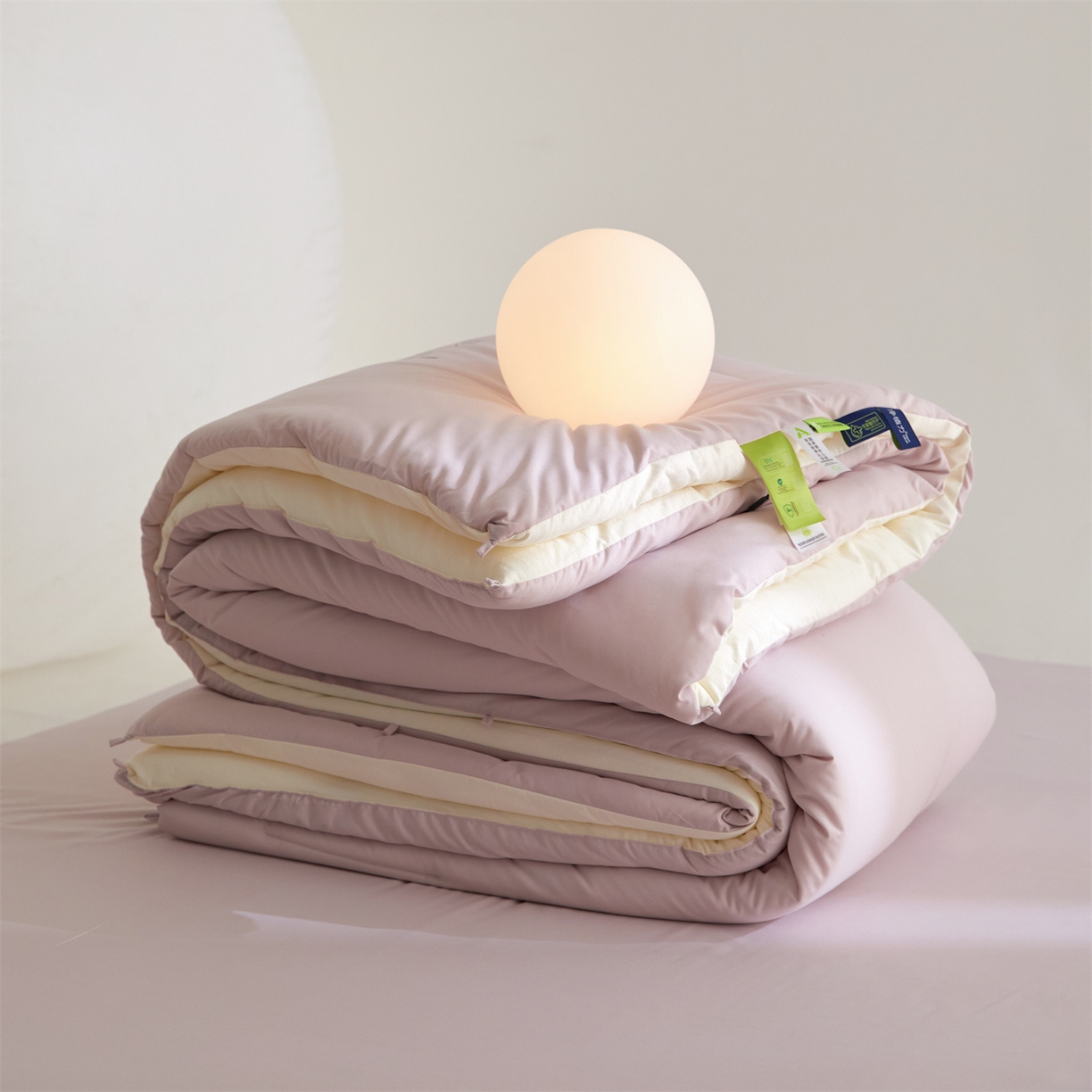 91家纺网 家纺一手货源 找家纺 头等舱 2025新款深睡 零压 软糯 净植力抗菌 防螨 防霉 低致敏 秋冬被（空镜图） 融雾紫
