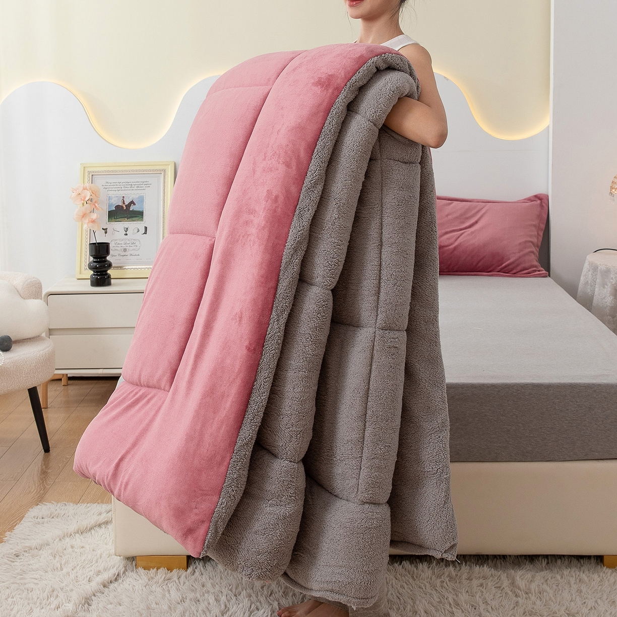 91家纺网 家纺一手货源 找家纺 （总）悦织湾家纺 2025暖绒冬季被子A面雪花绒牛奶绒塔芙绒B面羊羔绒加厚速暖2025新款跨境出口外贸电商热销款可定做