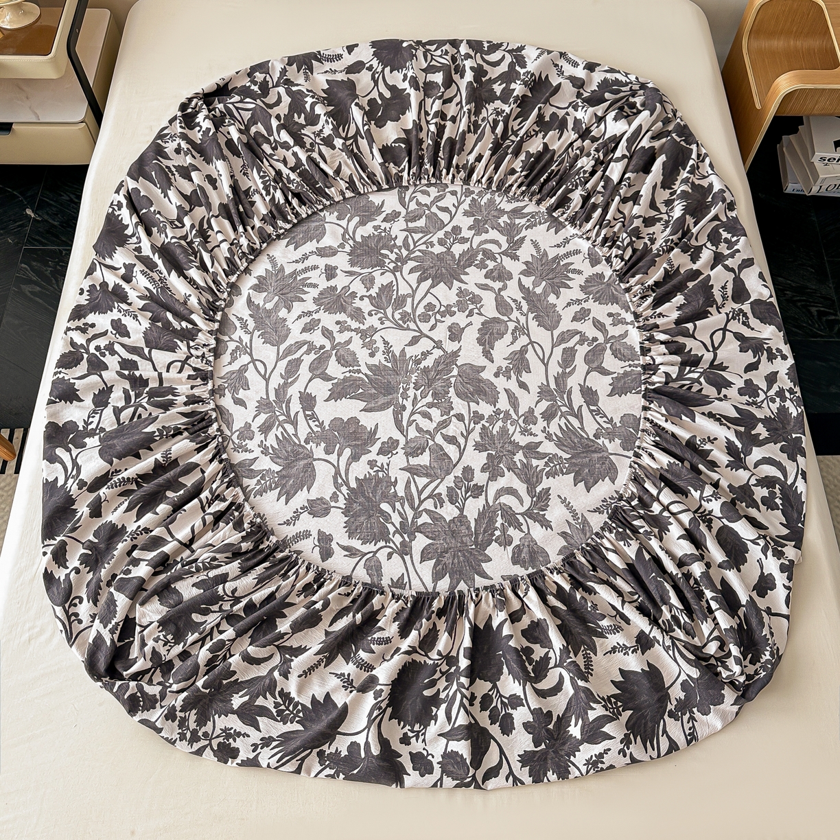 91家纺网 家纺一手货源 找家纺 梦嘉居 2025新款加厚亚麻皱皱纱床笠单床笠枕套床笠单品 扶桑花