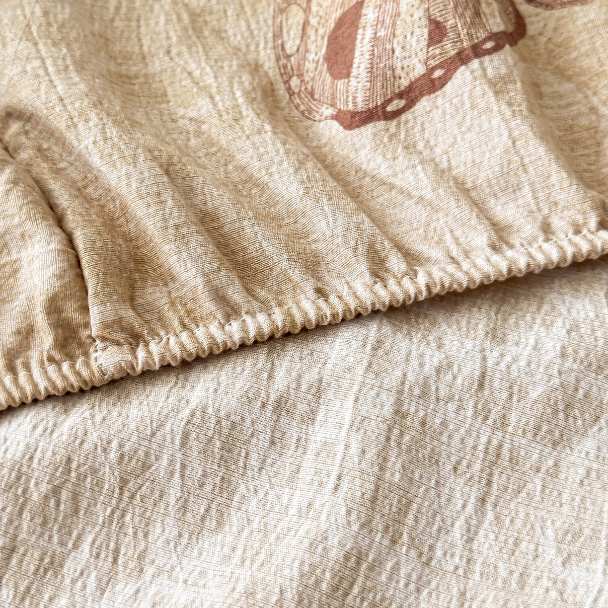 91家纺网 家纺一手货源 找家纺 梦嘉居 2025新款加厚亚麻皱皱纱床笠单床笠枕套床笠单品 蝶恋花