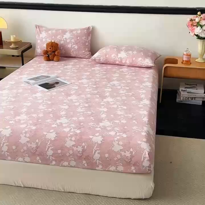 91家纺网 家纺一手货源 找家纺 梦嘉居 2025新款加厚亚麻皱皱纱床笠单床笠枕套床笠单品 风铃草