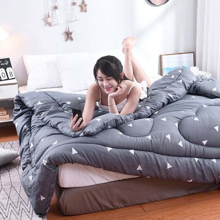 91家纺网 家纺一手货源 找家纺 （总）悦织湾家纺 2025仿棉印花纯色学生被春秋被冬被四季通用被子被芯量多价优整年不断货