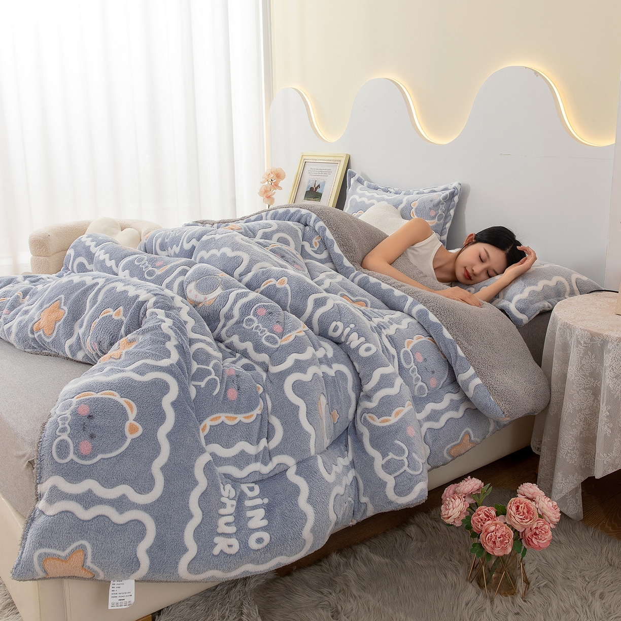 91家纺网 家纺一手货源 找家纺 （总）悦织湾家纺 2025暖绒冬季被子A面雪花绒牛奶绒塔芙绒B面羊羔绒加厚速暖2025新款跨境出口外贸电商热销款可定做