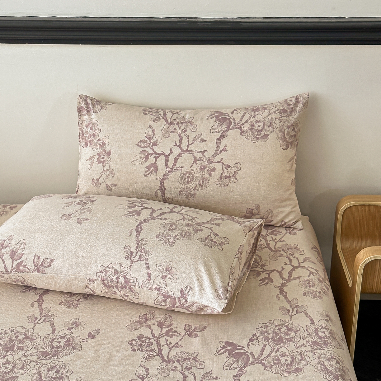 91家纺网 家纺一手货源 找家纺 梦嘉居 2025新款加厚亚麻皱皱纱床笠单床笠枕套床笠单品 花之语