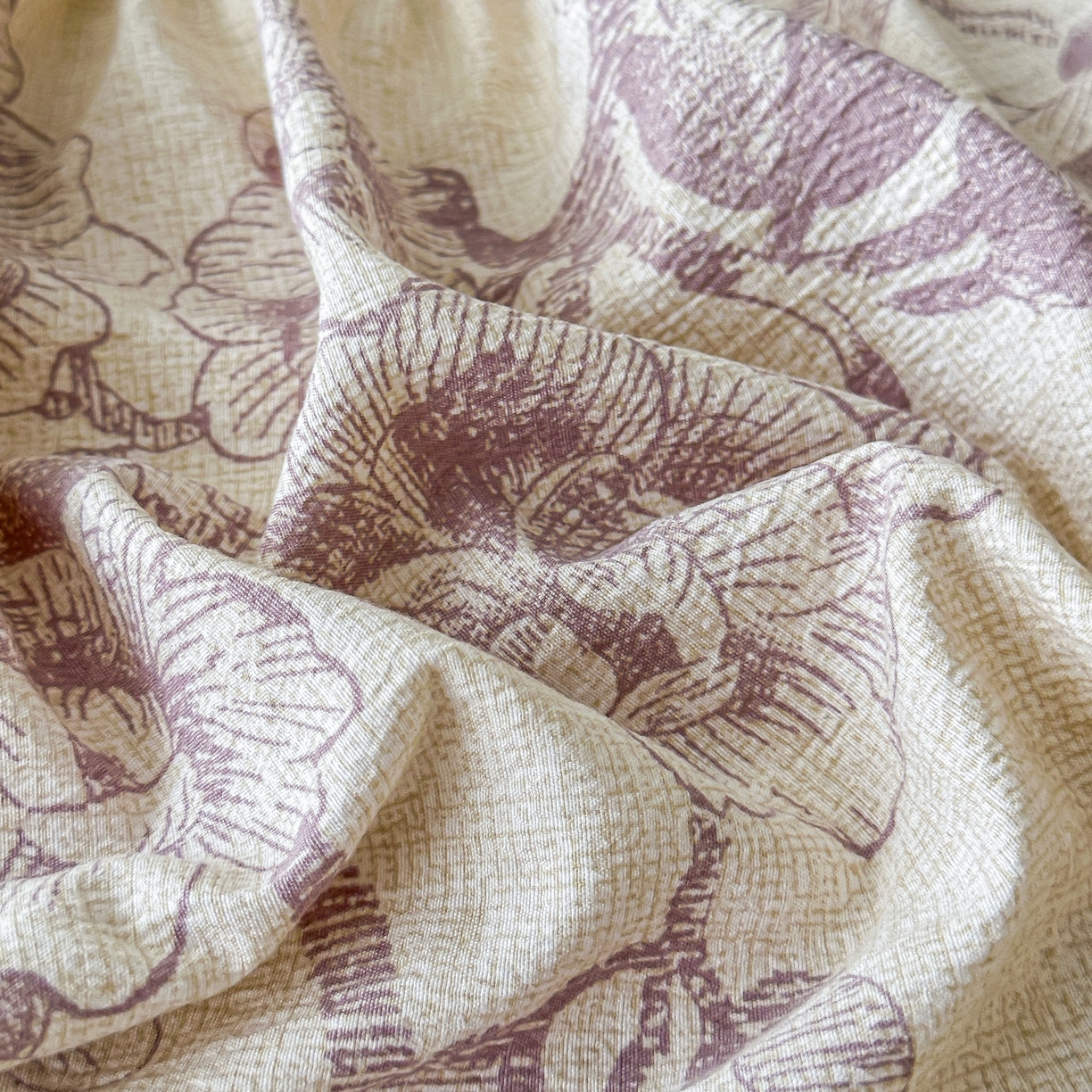 91家纺网 家纺一手货源 找家纺 梦嘉居 2025新款加厚亚麻皱皱纱床笠单床笠枕套床笠单品 花之语