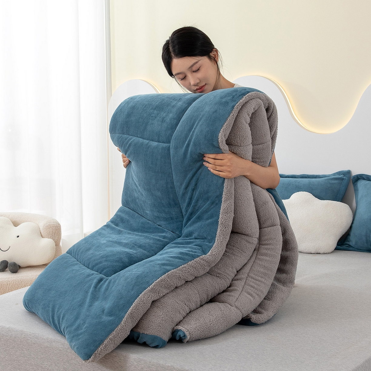 91家纺网 家纺一手货源 找家纺 悦织湾家纺 2025暖绒冬季被子A面雪花绒牛奶绒塔芙绒B面羊羔绒加厚速暖2025新款跨境出口外贸电商热销款可定做 牛奶绒被子蓝