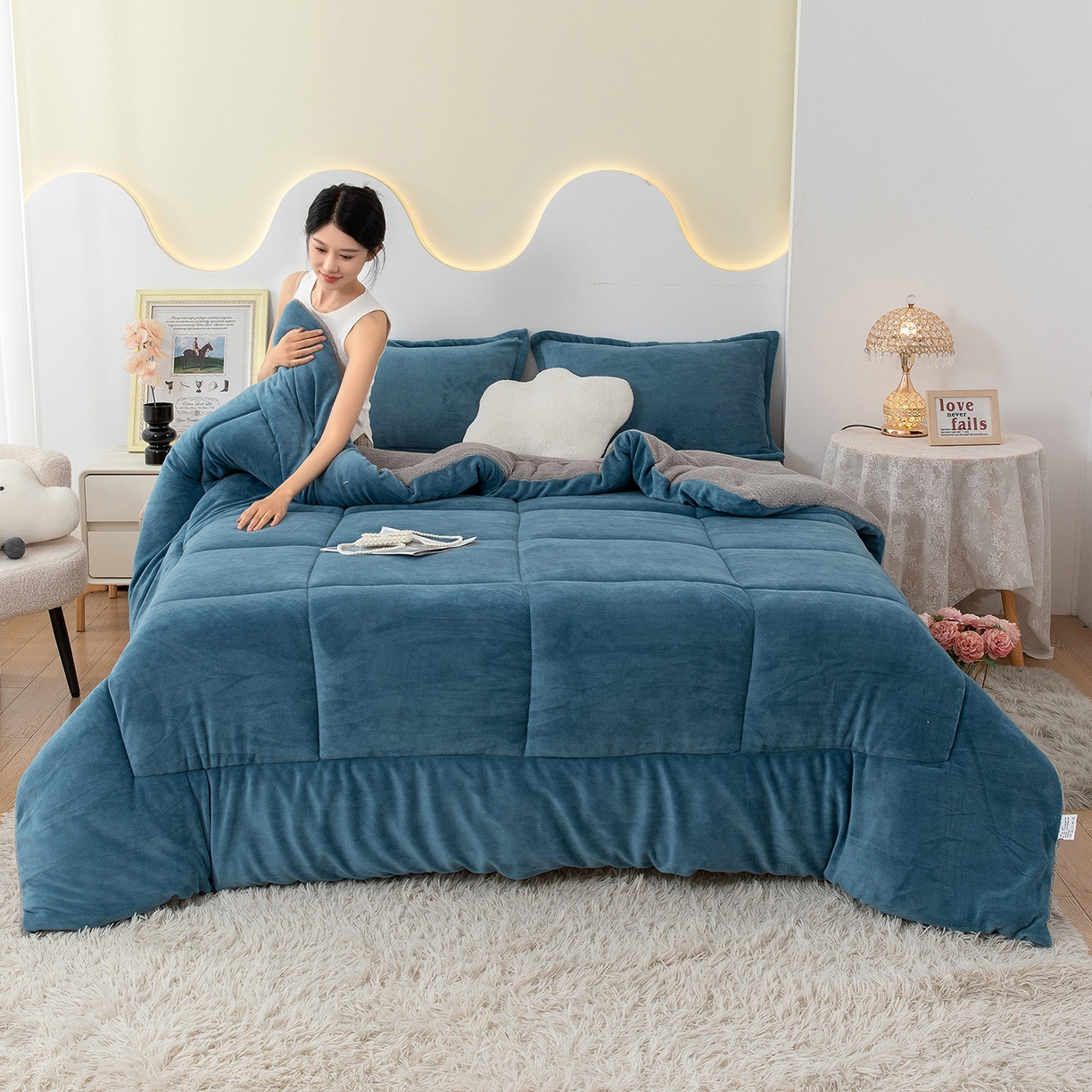91家纺网 家纺一手货源 找家纺 悦织湾家纺 2025暖绒冬季被子A面雪花绒牛奶绒塔芙绒B面羊羔绒加厚速暖2025新款跨境出口外贸电商热销款可定做 牛奶绒被子蓝