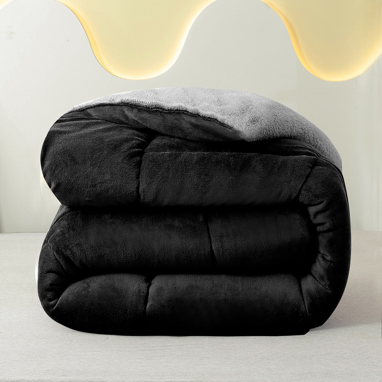 91家纺网 家纺一手货源 找家纺 悦织湾家纺 2025暖绒冬季被子A面雪花绒牛奶绒塔芙绒B面羊羔绒加厚速暖2025新款跨境出口外贸电商热销款可定做 牛奶绒被子黑